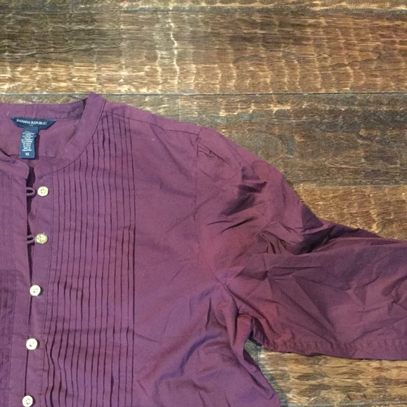 Banana Republic Factory Burgundy Top-Size XS (GUC) - Picture 3 of 7